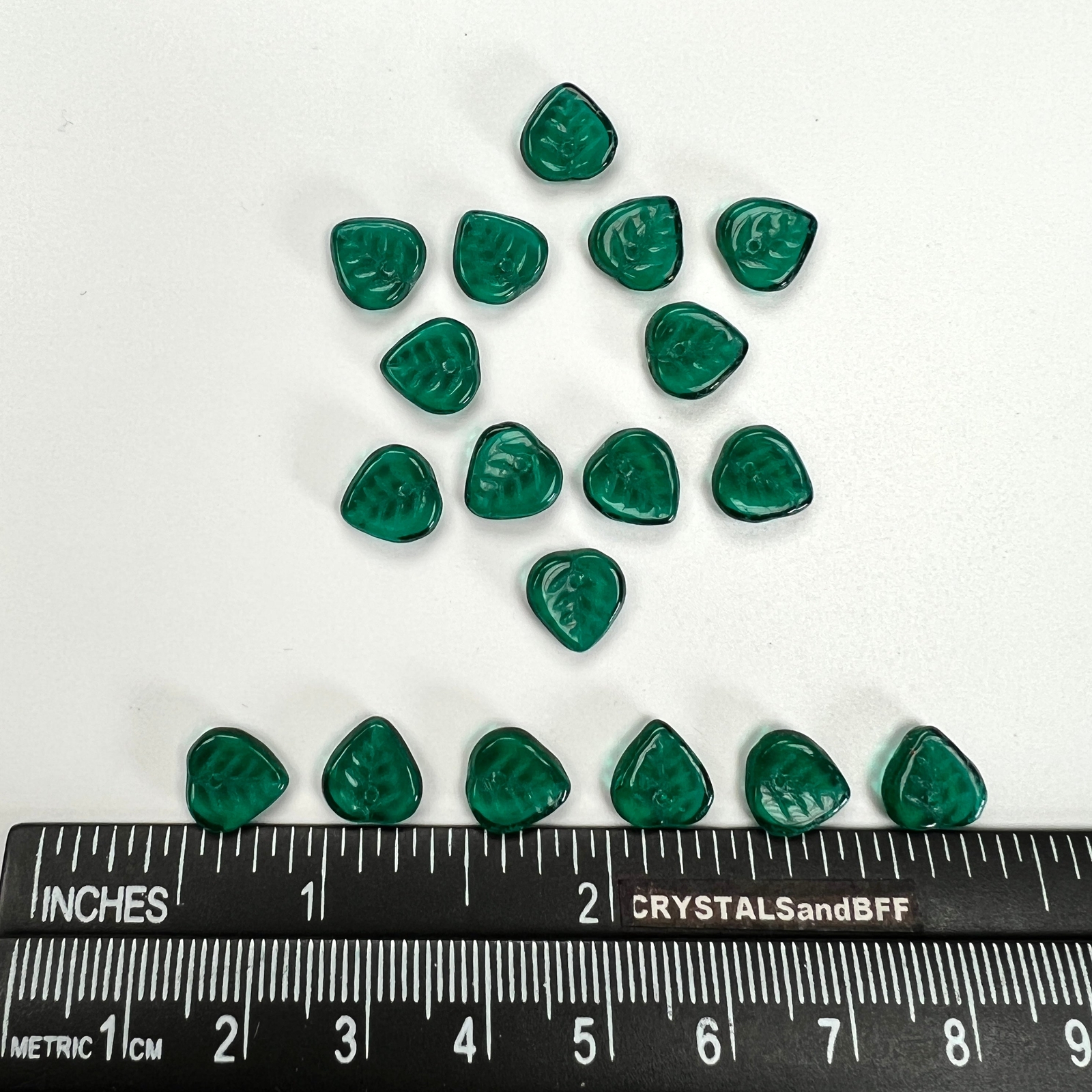 Czech Glass Druk Pendant Beads 9mm top drilled Leaf Emerald green 50pcs J052