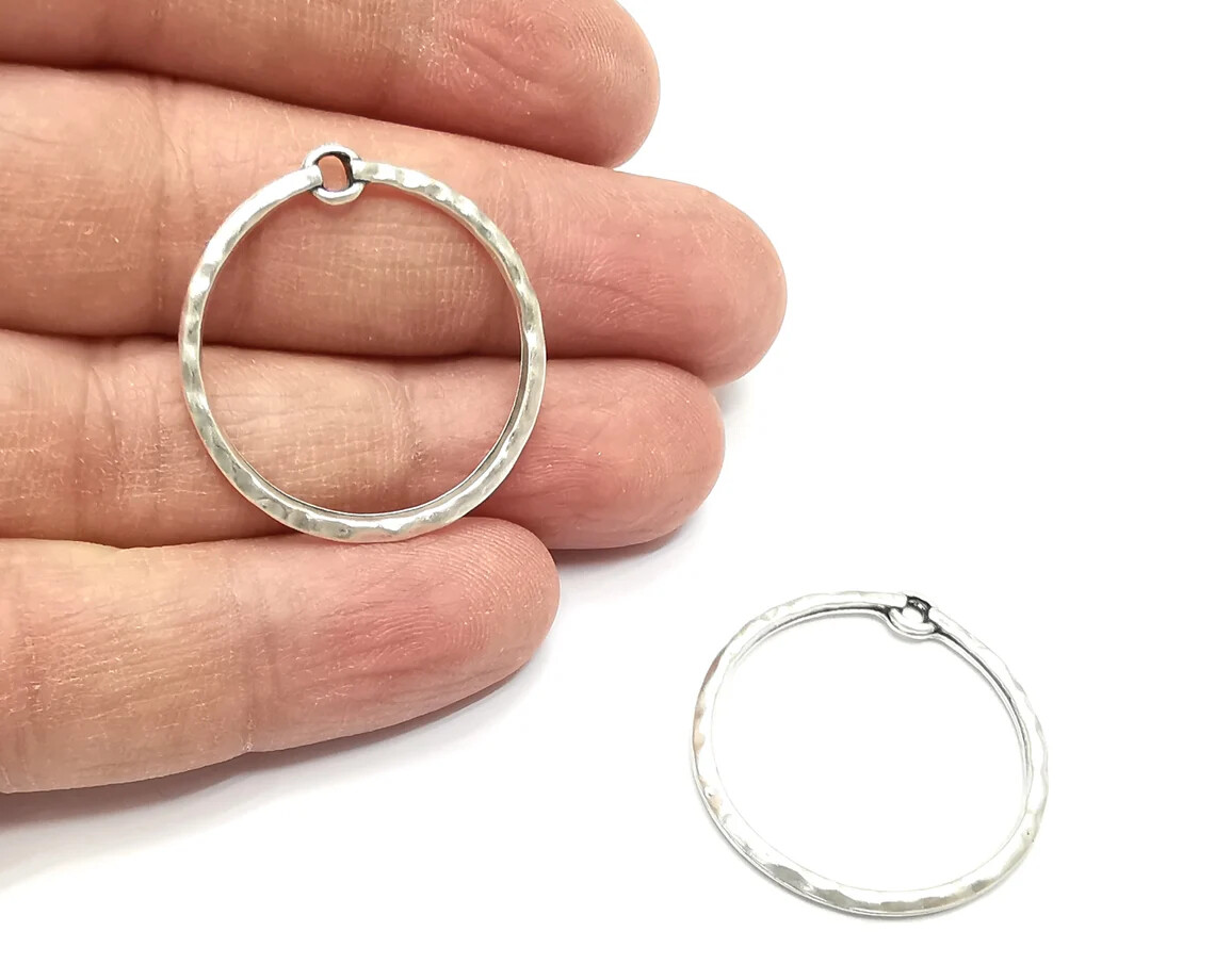 4 Round Hammered Circle Charms Antique Silver Plated Findings (30mm) G27471
