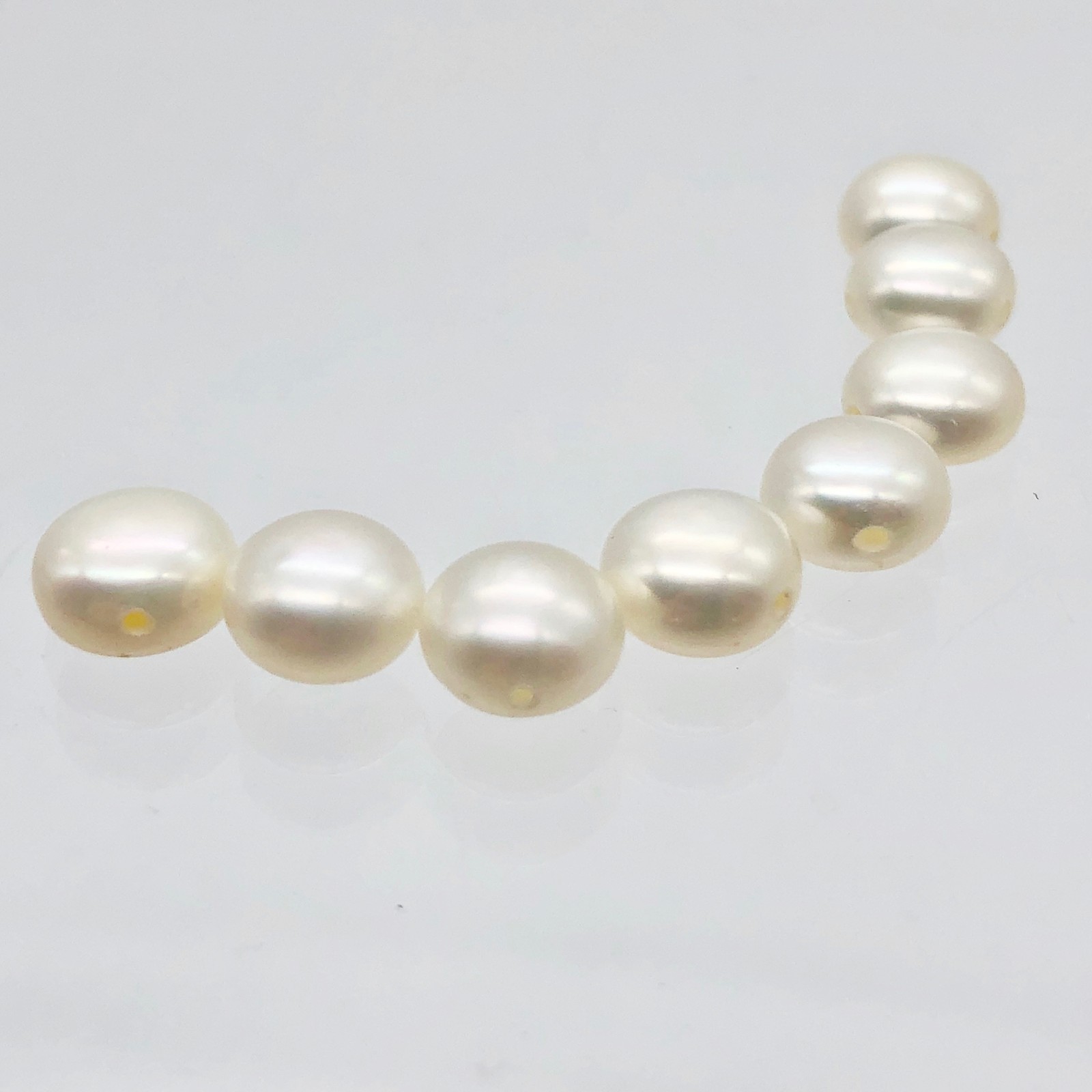 Unique Creamy top-Drill FW Button Pearls | 7×5-7.5x5mm | 18 Pearls |