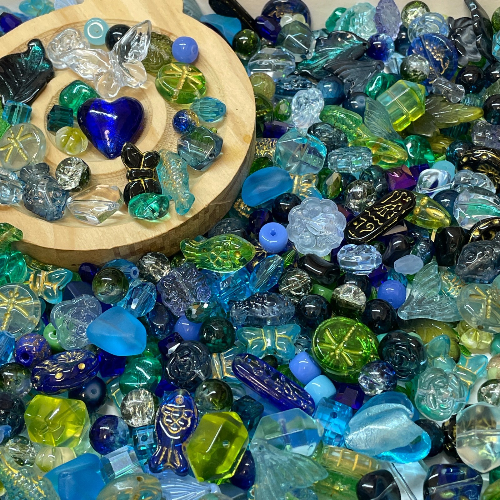 100g Glass beads lot jewelry making mix variety bead supplies Read Description