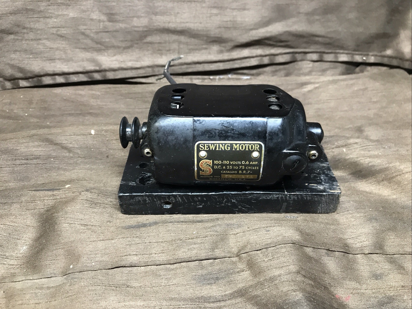Vintage Singer 128 B.R 7 Sewing Machine Motor Tester