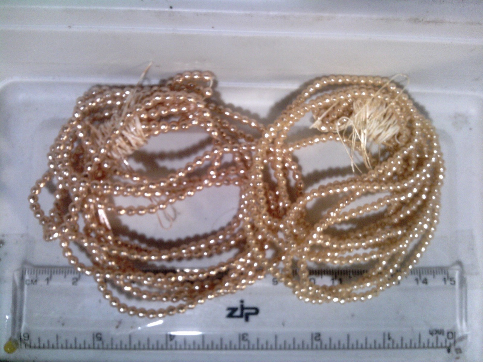 Vtg 600 CREAM BAROQUE PEARL 3m 600 4mm GLASS BEADS #081726 LL