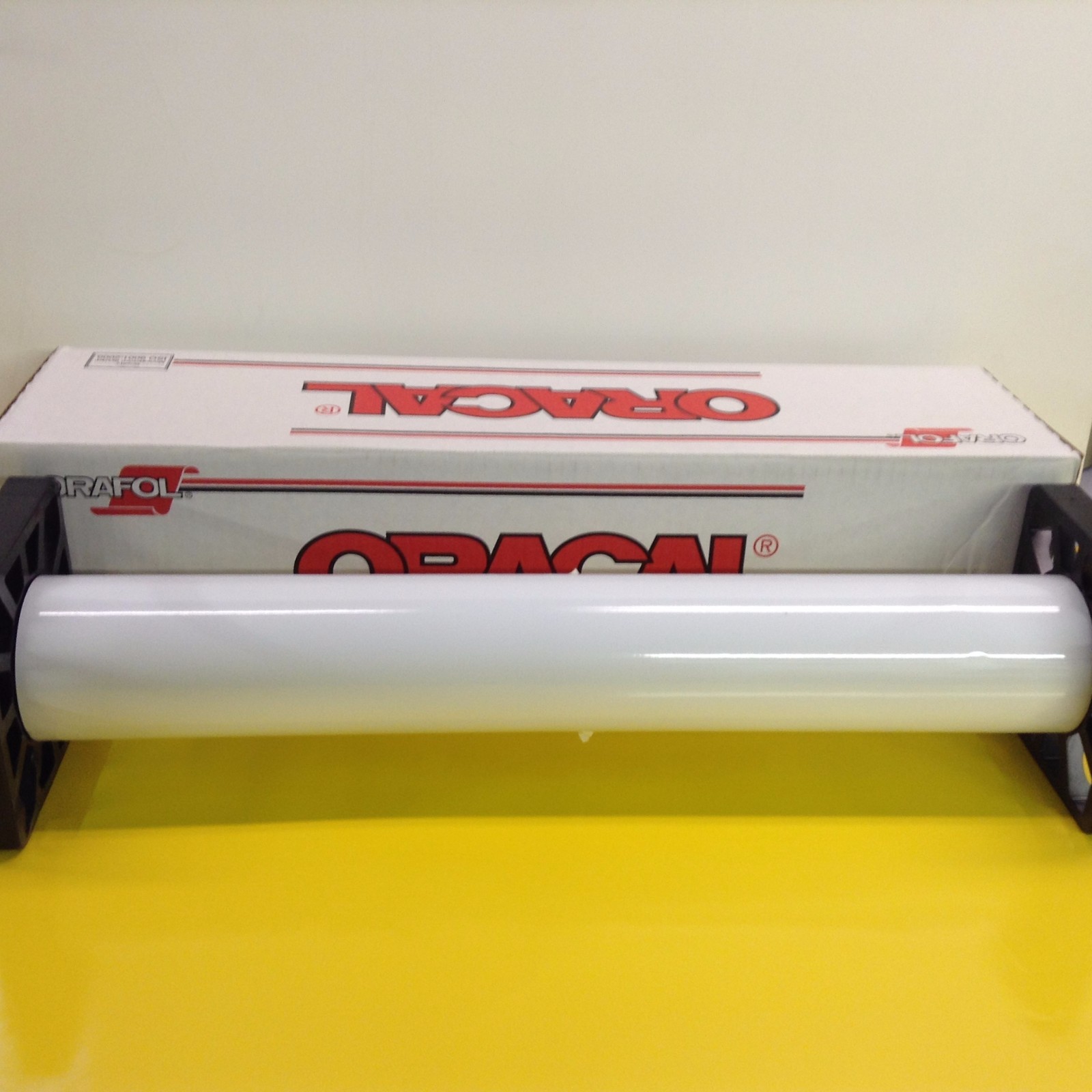 Oracal 651 1 Roll 24″x 10 yd (30ft) Gloss White Sign Vinyl by precision62