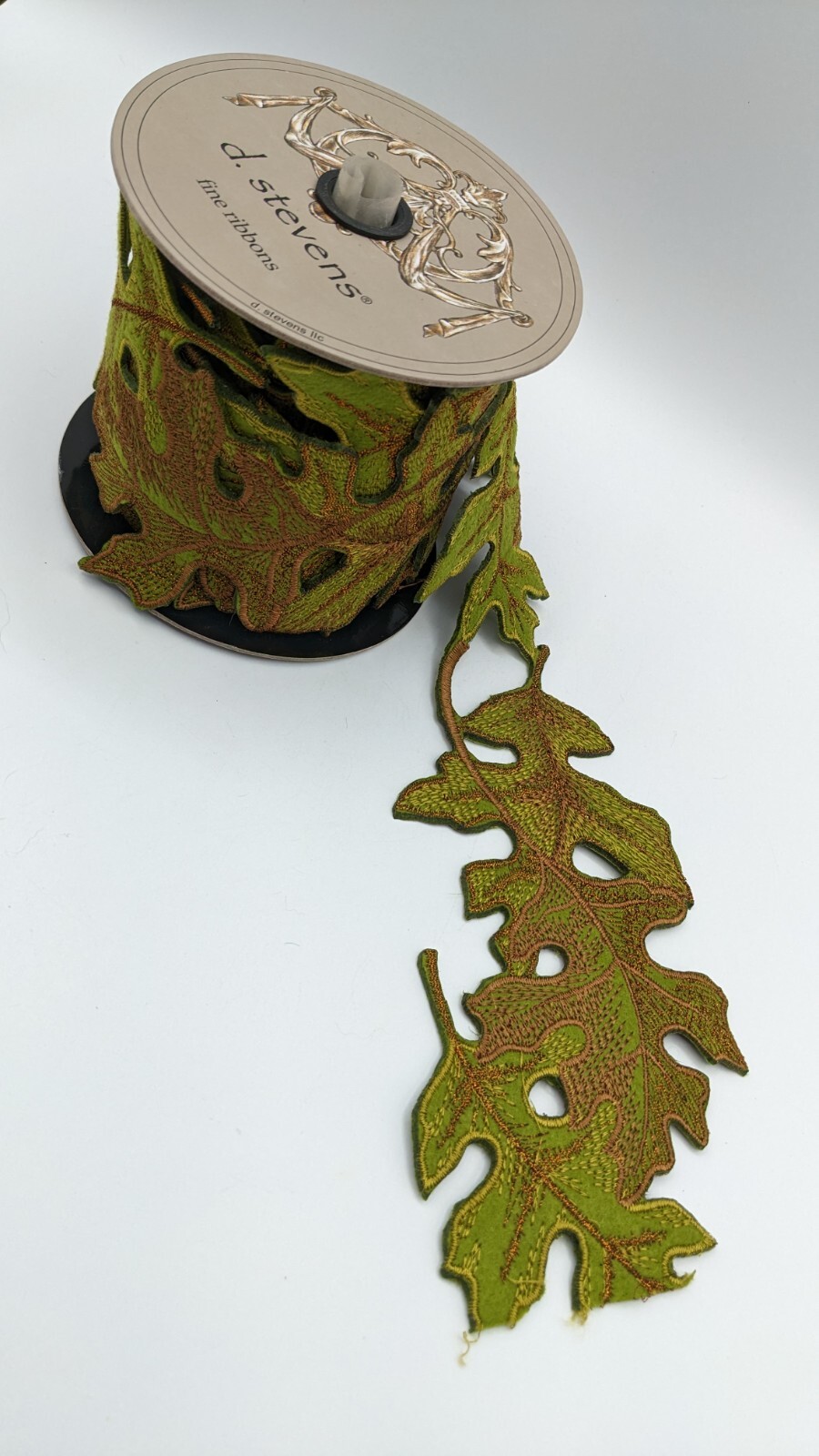 5 YD Deluxe Embordered Oak Tree Leaf Trim Nature Fall Autumn Fairy Woodland Fall