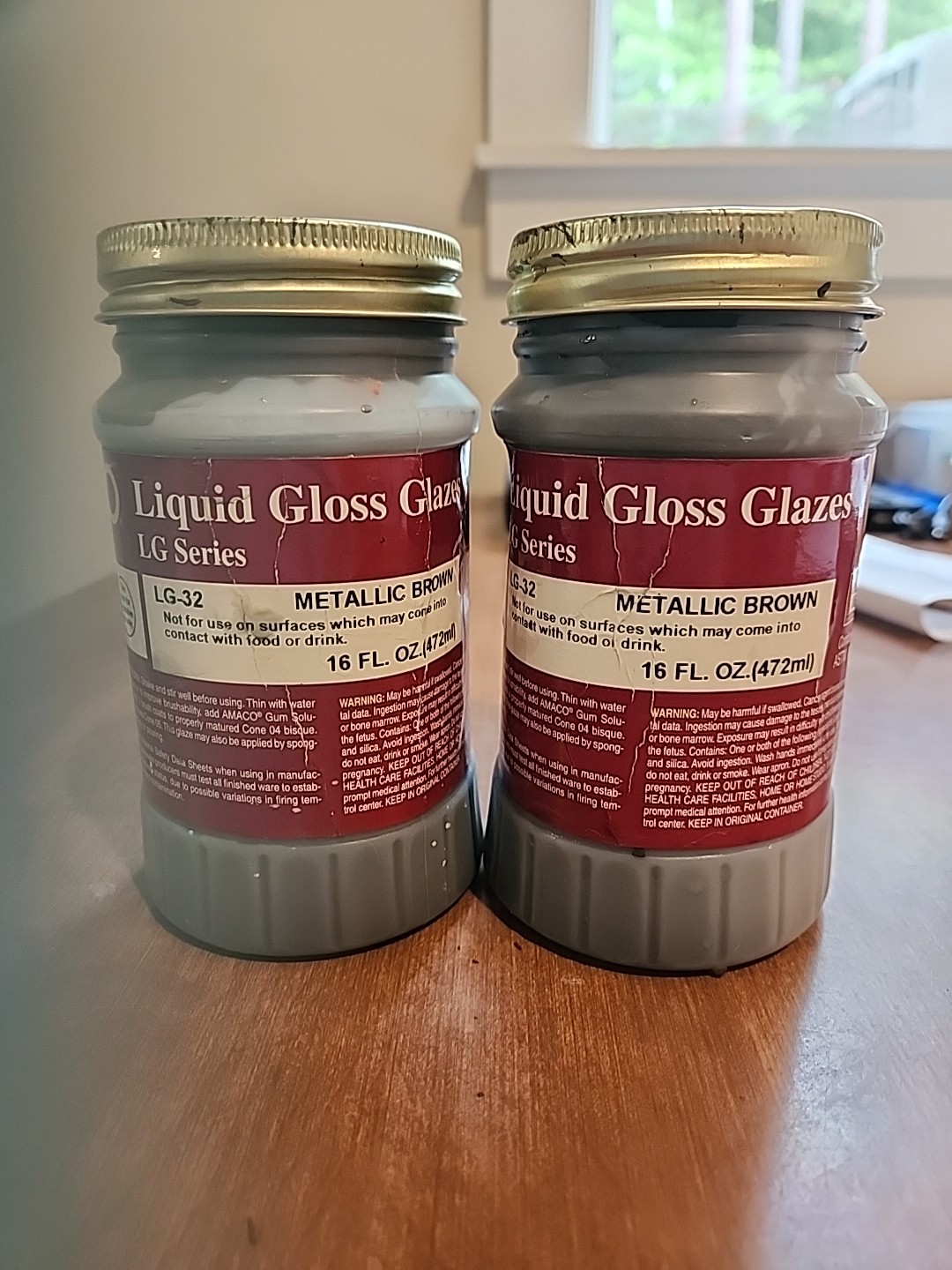Amaco Low Fire Gloss Glaze – LG- 32 – Pint – Metallic Brown (Not Foodsafe)