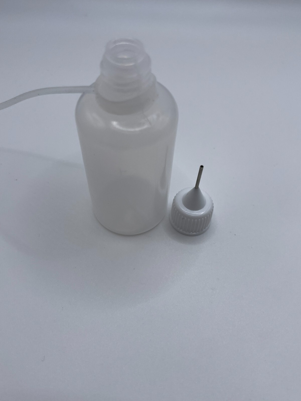 Glue Bottle 30ml Squeeze Plastic with Needle Applicator Great for Repair