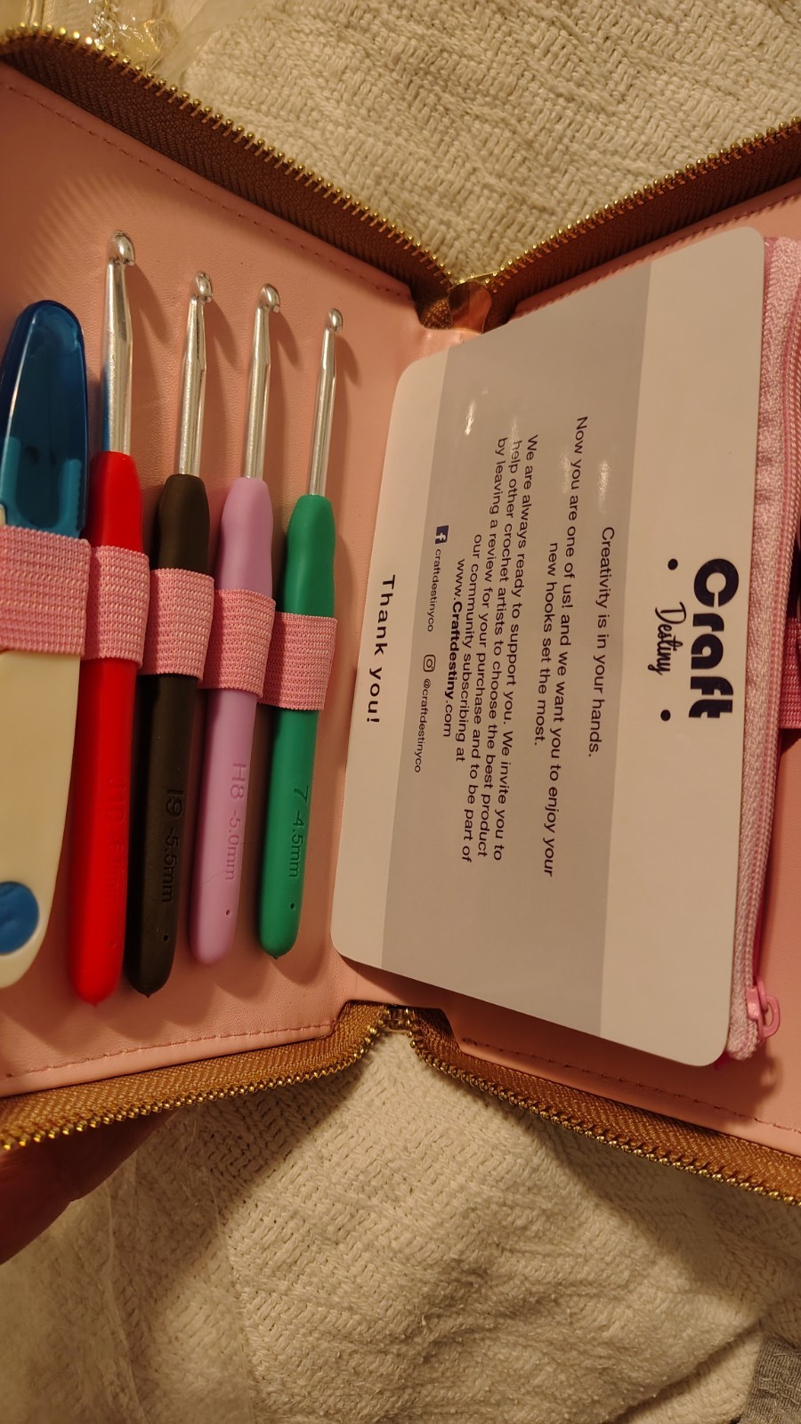 Craft Destiny Classy Gold Ergonomic Crochet Hook Set with Organizer Case NEW