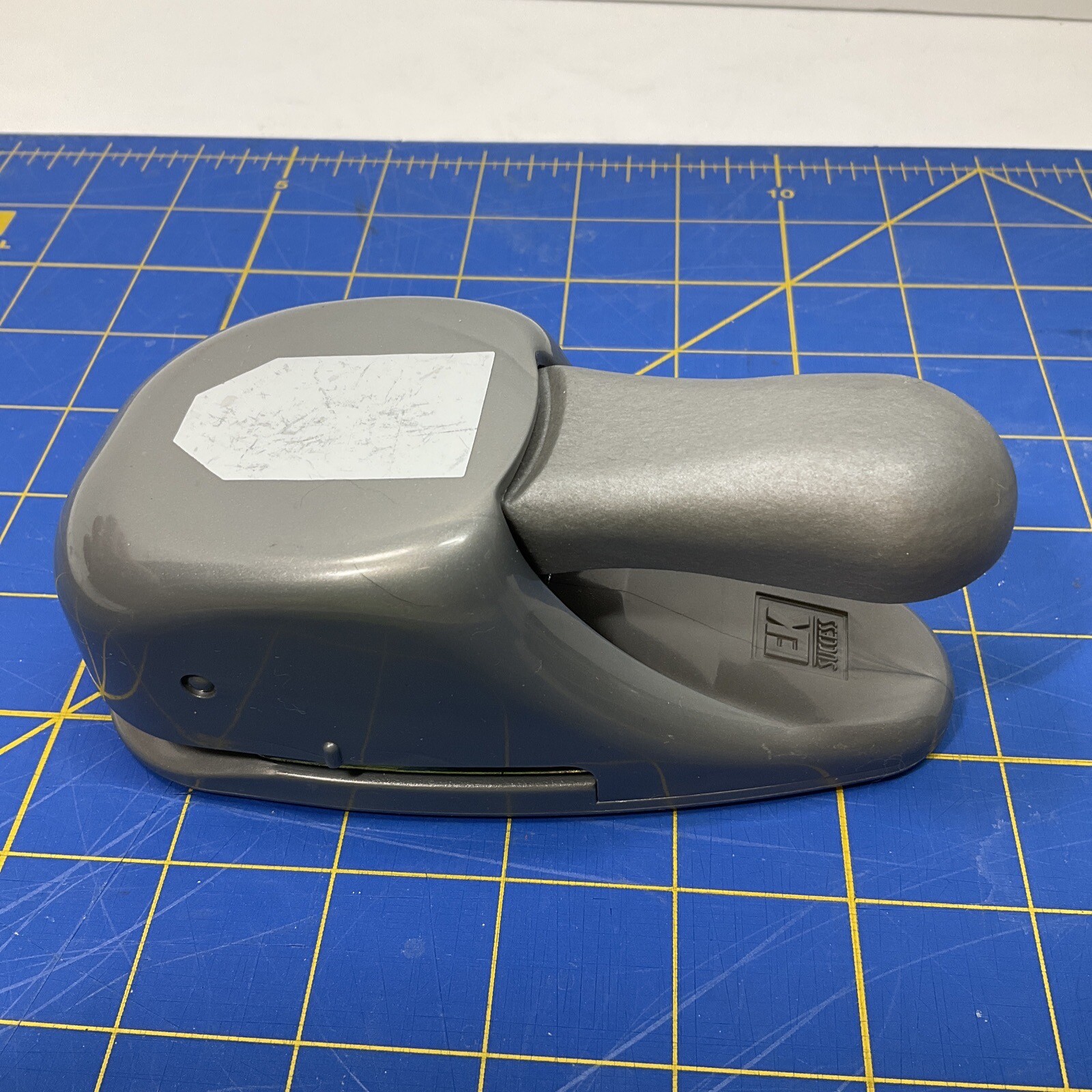 EK Success Tag Paper Punch Paper Shapers Whale Tail 1”x 1 3/4”