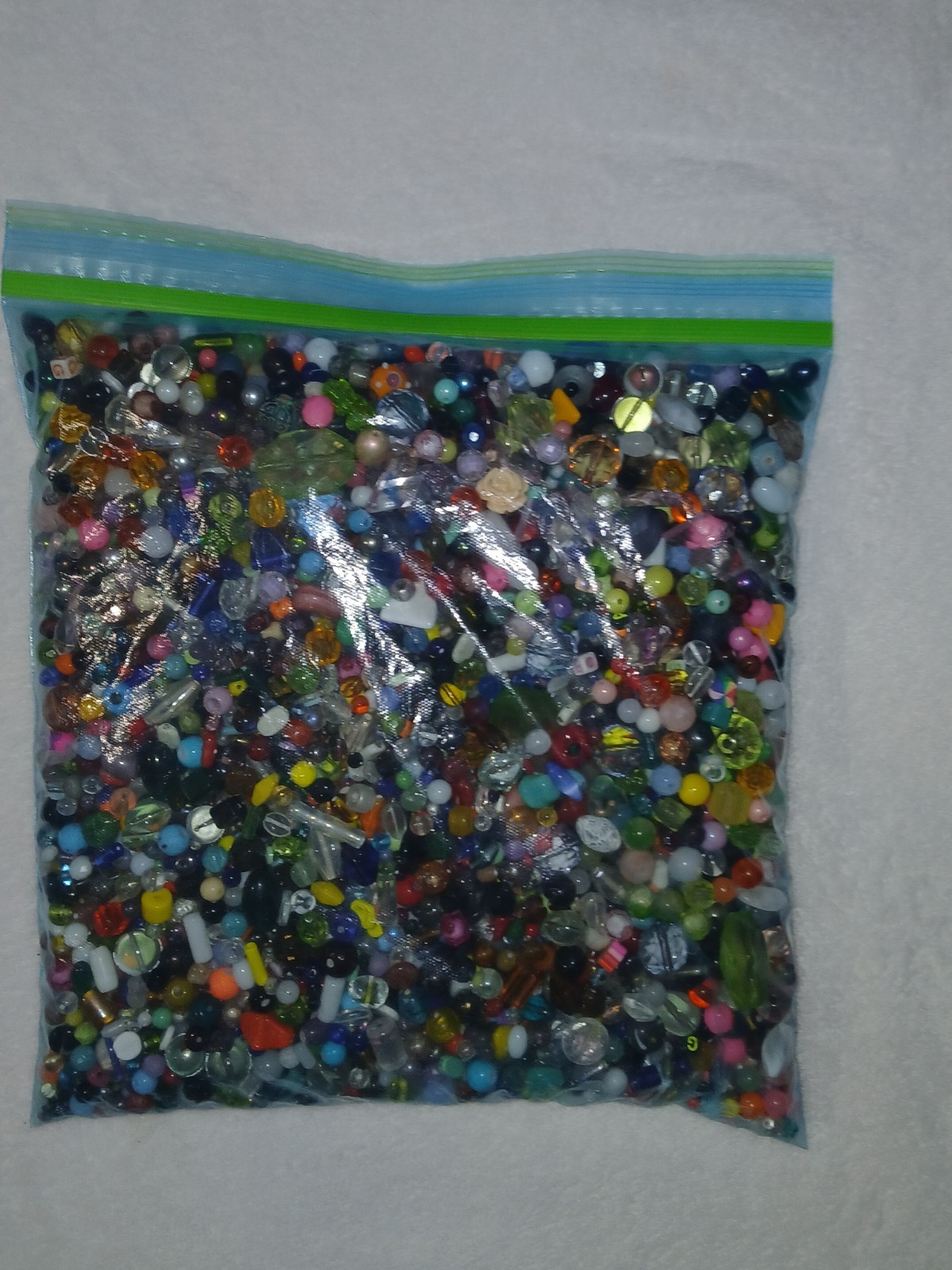 HUGE 5 1/2 Pounds Mixed Loose Beads Bulk Lot for Jewelry Making and DlY Crafts!