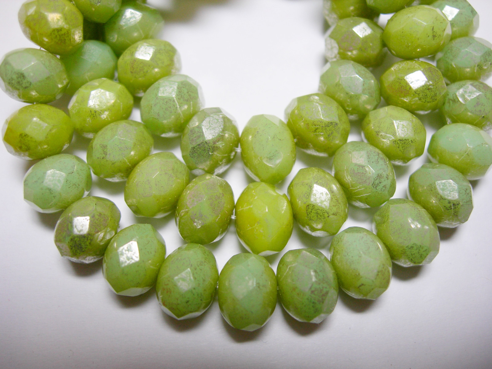 25 beads – 8x6mm Honeydew Green with Silver Wash Czech Rondelle beads