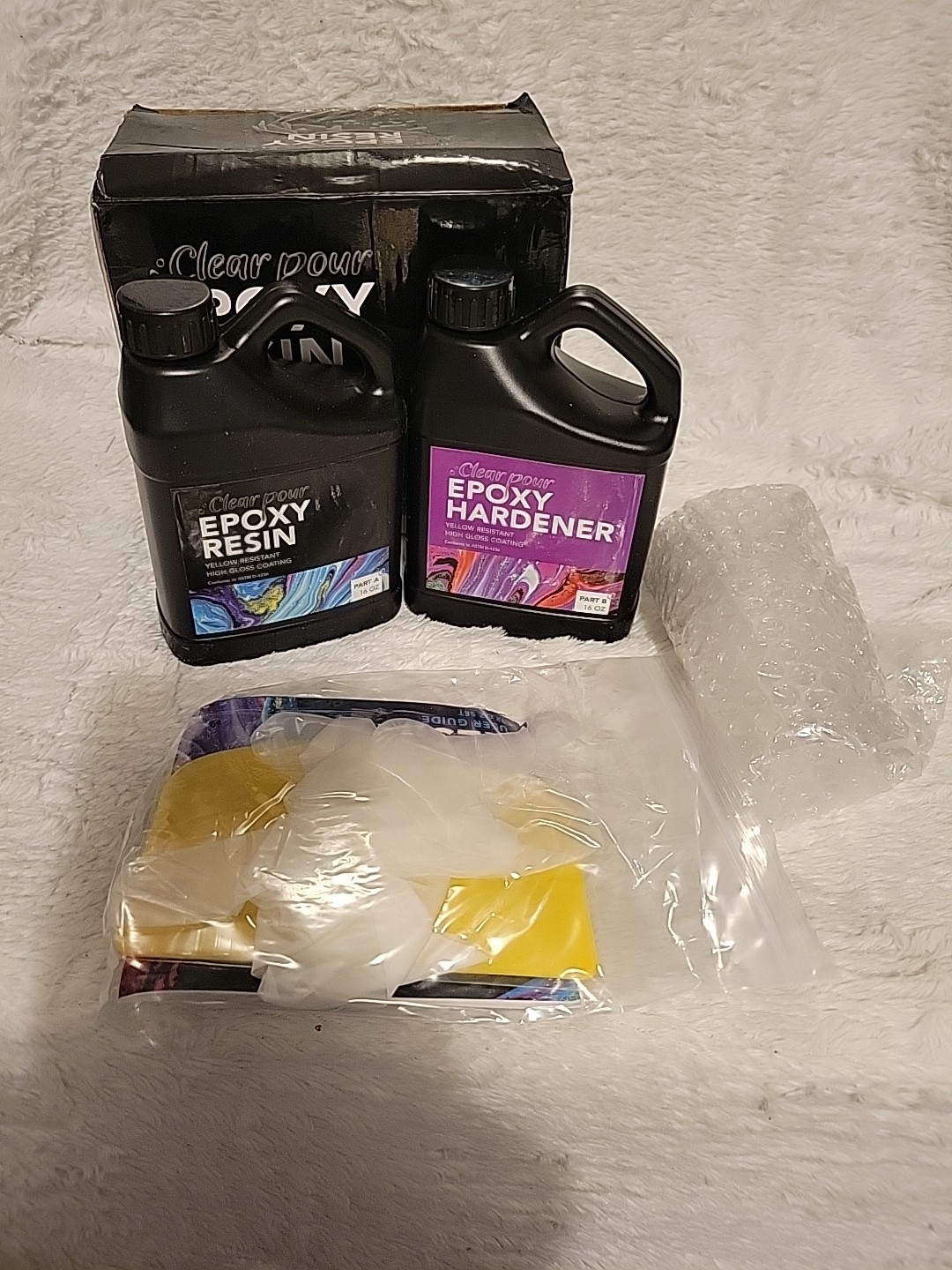Clear POUR Crystal Clear Epoxy Resin Kit – 32oz Set Yellow Resistant. Free Ship!