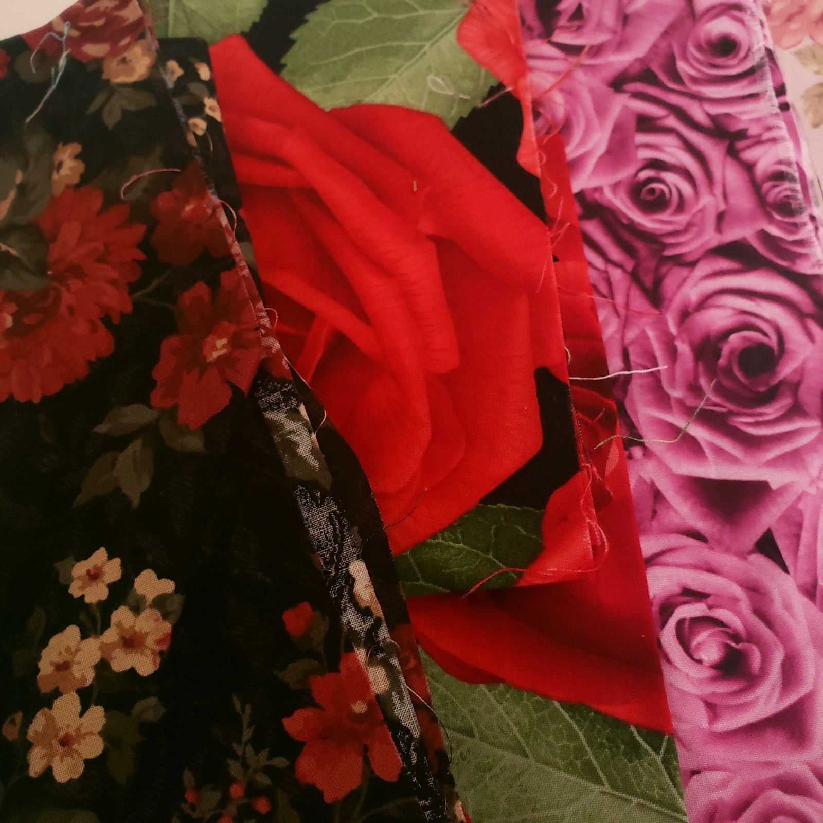 Fabric Scraps For Craft Varies of Sizes n Fabric Types – Theme Flowers 9oz