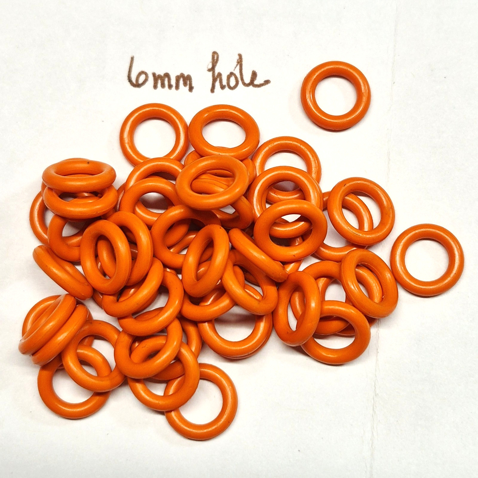 Lot 50 Round 10mm Rubber Ring Spacer Rondelle Disc Beads w/6mm Hole Chainmail