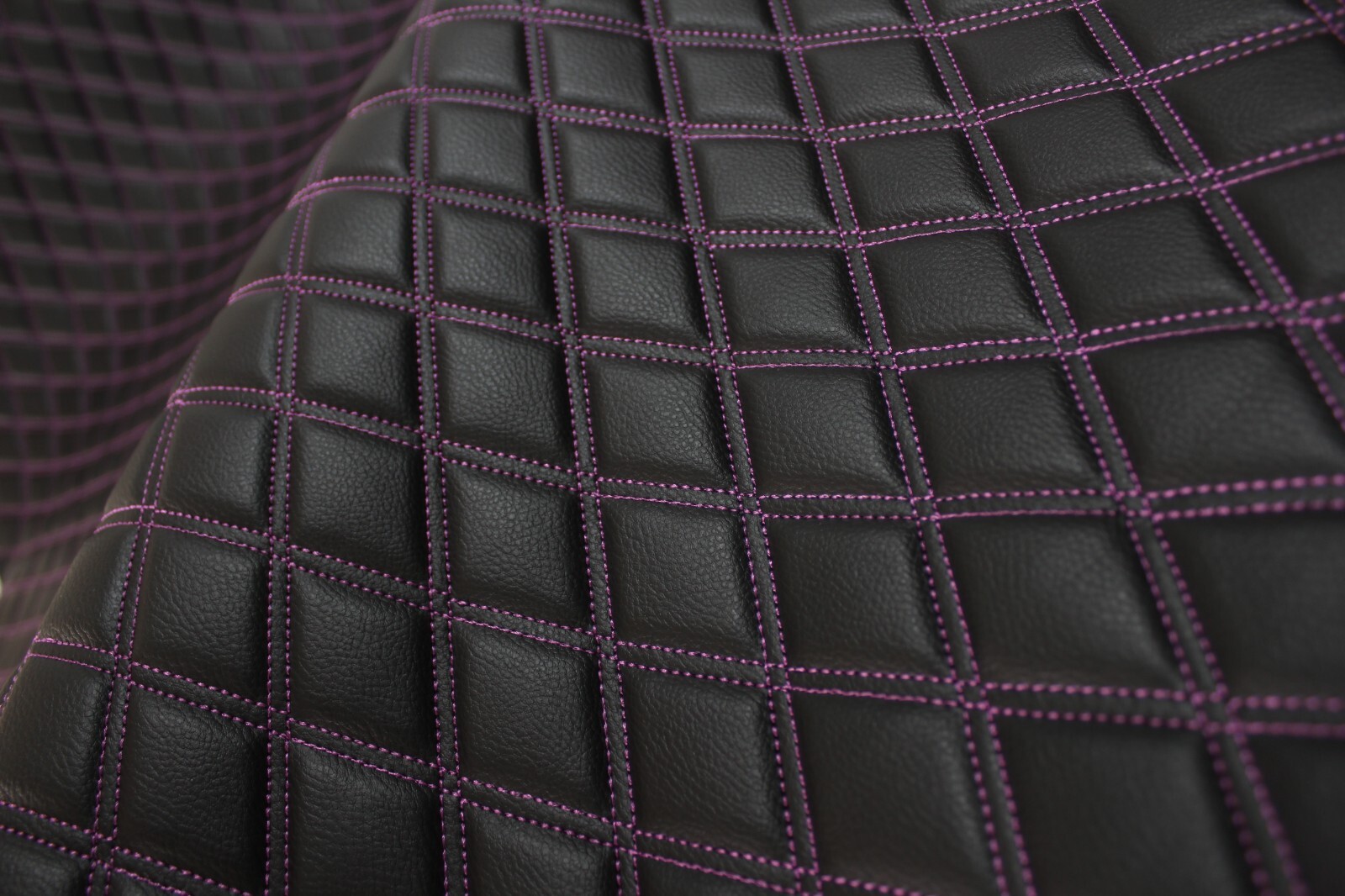 Double Quilted Vinyl Faux Leather Car Upholstery Fabric | 2″x3″ – 5x8cm 55″ SBY