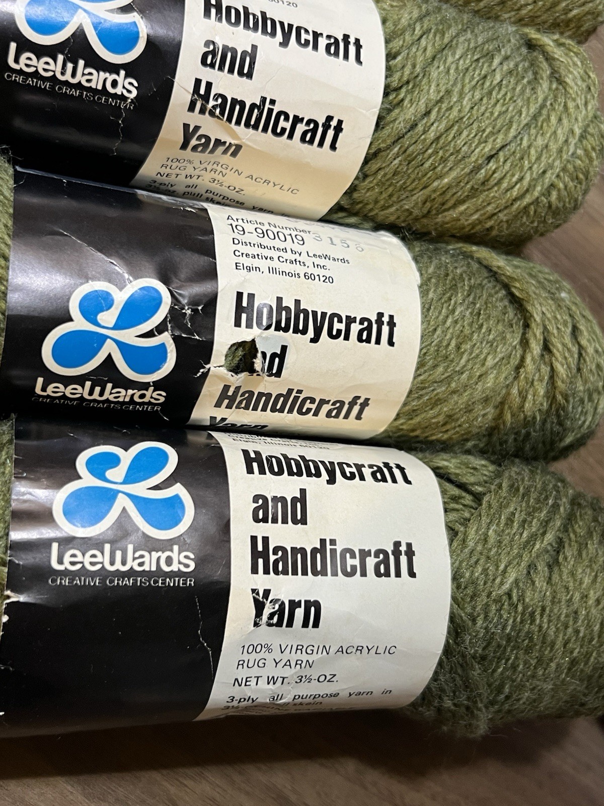LeeWards HANDICRAFT Yarn OLIVE Acrylic 3.5oz ea 3-ply. Set of 5