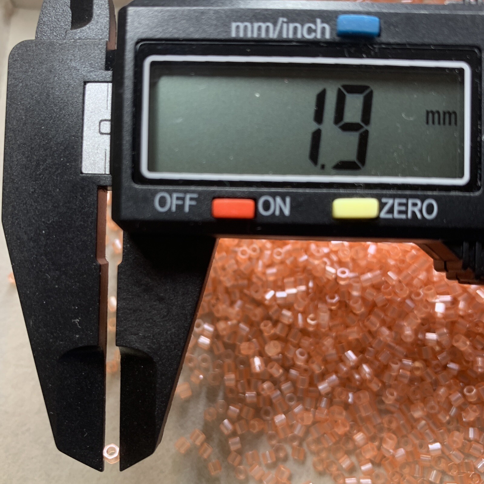 Wholesale 4Oz/114G Delica Beads Bulk Lot Gold & Silver Mixed 2.0-2.3mm Diameter