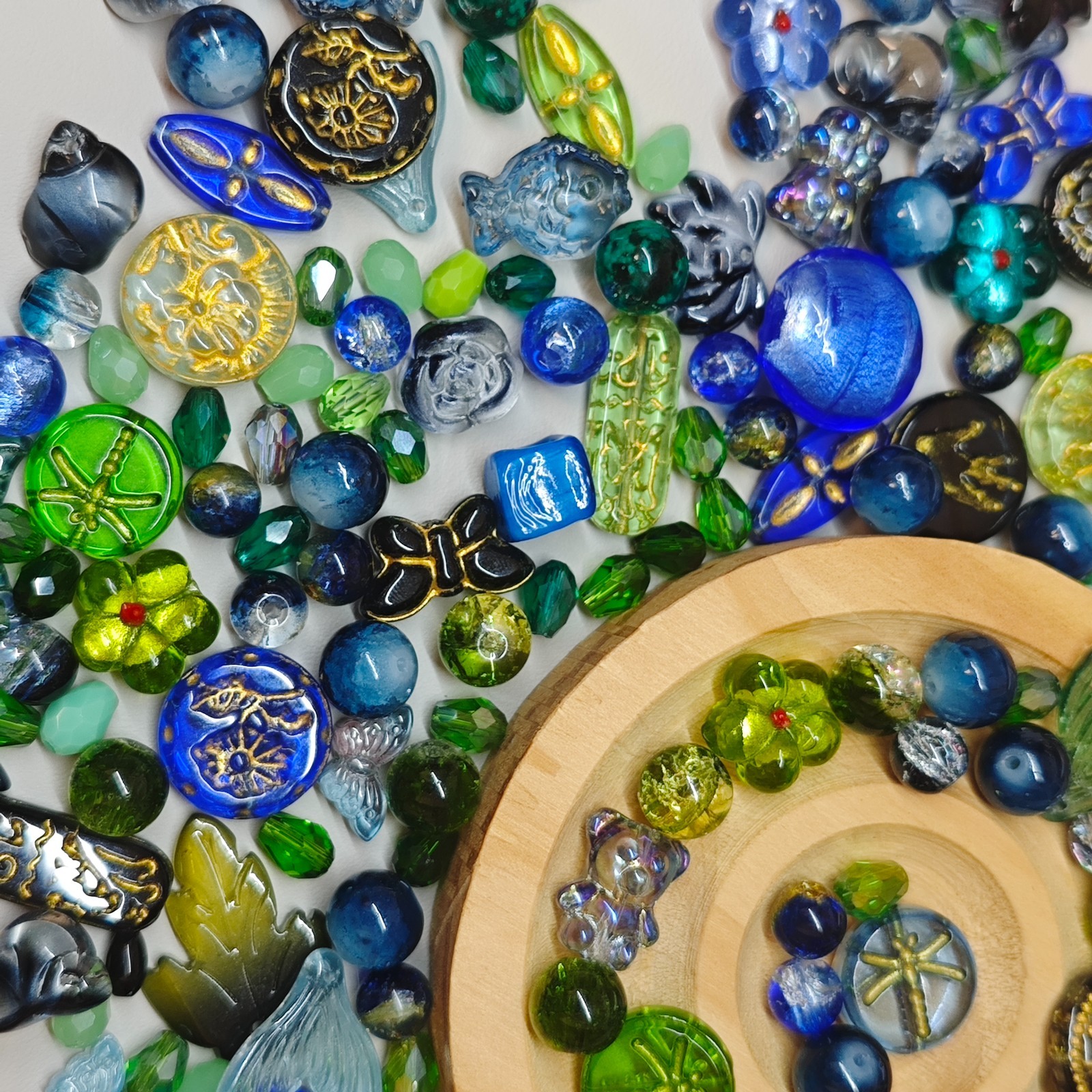100g Handmade Glass Beads for Jewelry Making – 200 Mixed Styles Assortment