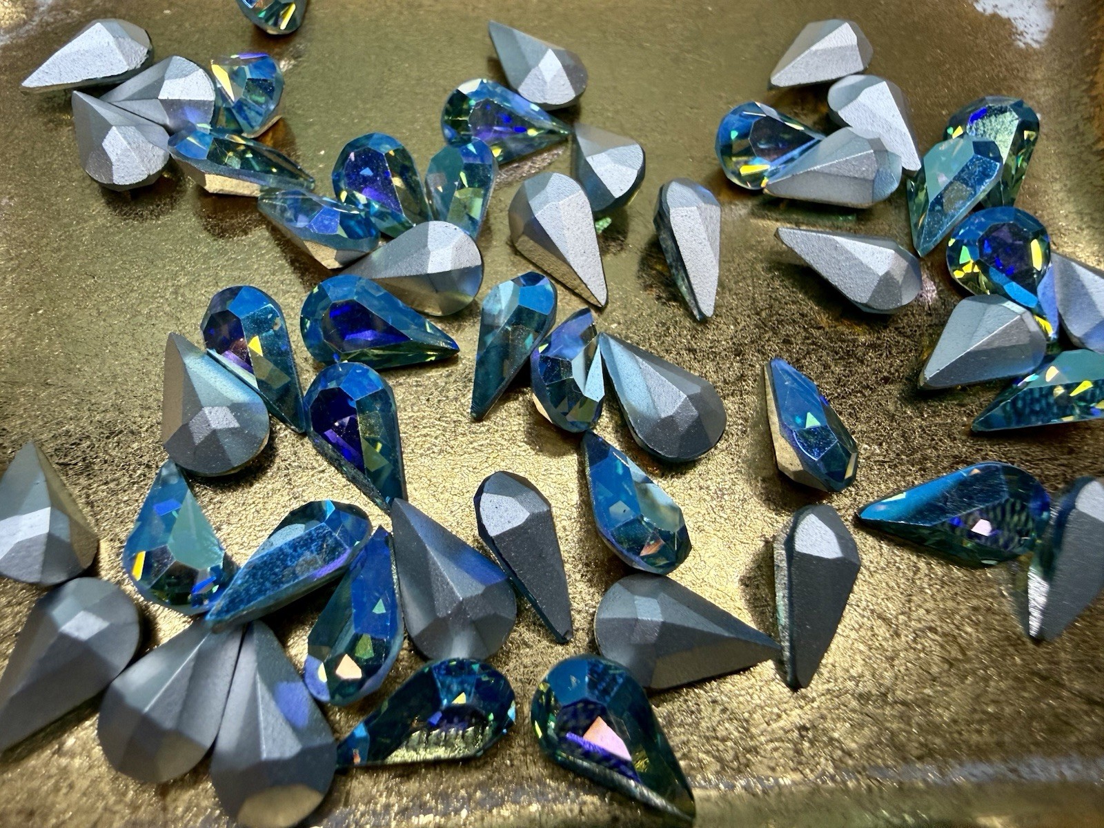 Vintage Swarovski – Pear Shaped Rhinestones #308 – 6x10mm – Aquamarine F