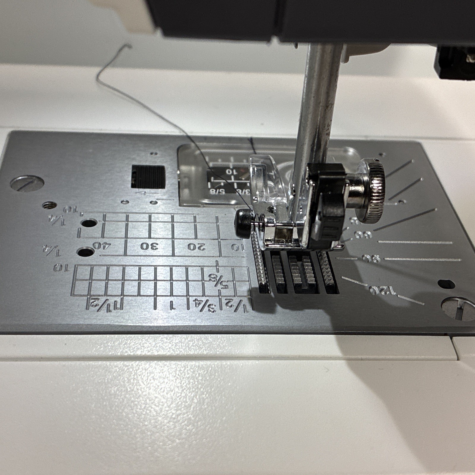 Bernette B38 Swiss Design Computerized Sewing Machine See Description