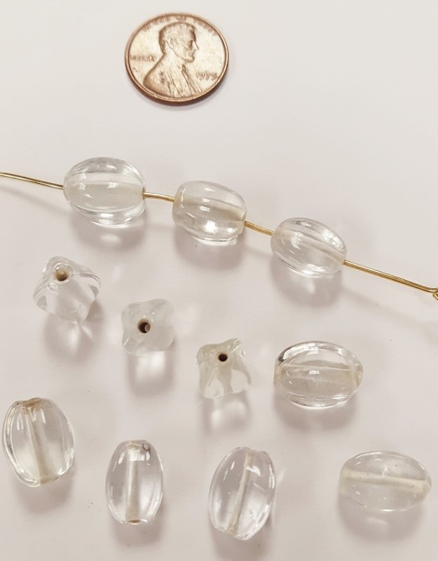 18 PIECES VINTAGE CRYSTAL GLASS HANDMADE OVAL MELON 12x9mm. BEADS N170
