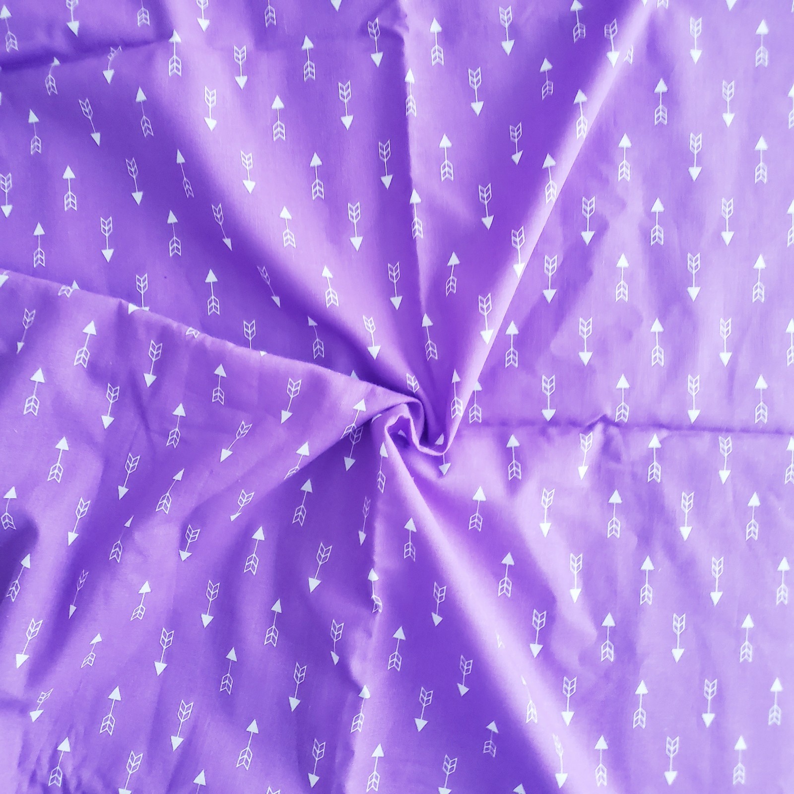 Quilters Showcase Fabric 2 Yards Purple Arrow Cotton 44″ Wide Jo-Ann Quilting