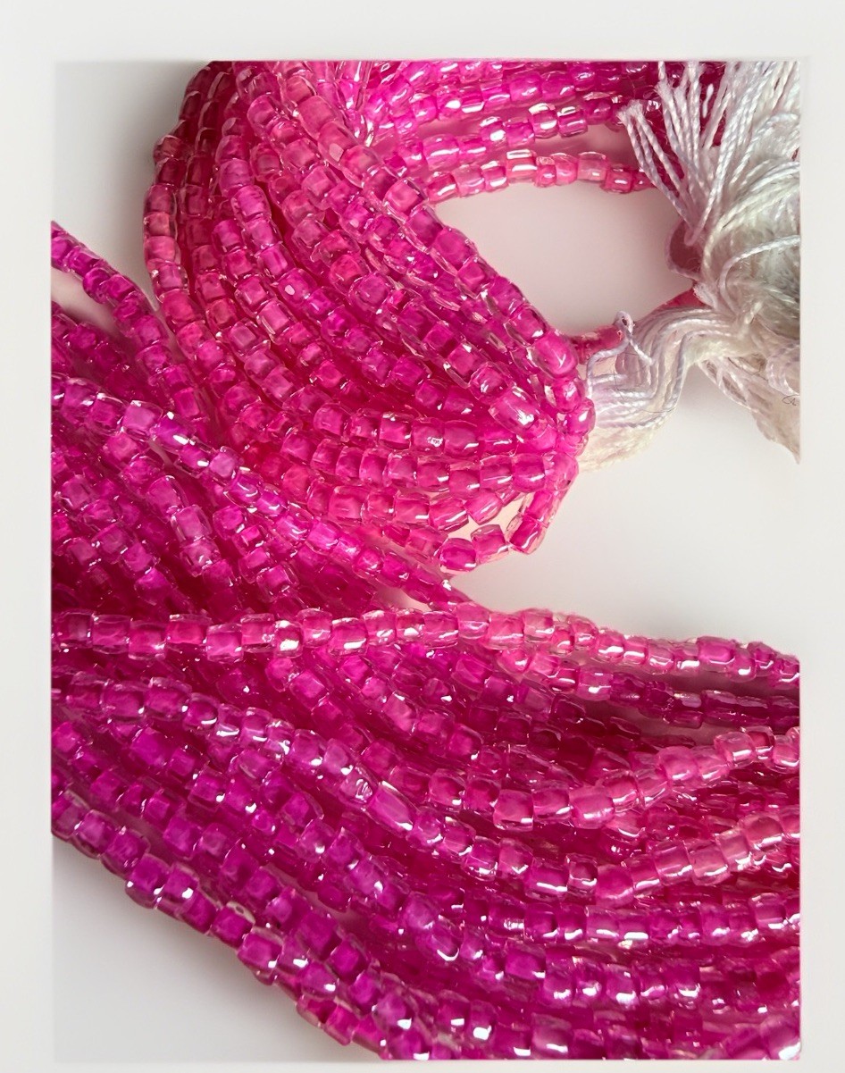 Czech Glass Seed Beads 11/0 Clear Pink Lined