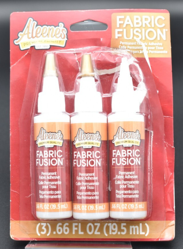 Aleene’s Premium Fabric Fusion / Permanent Fabric Adhesive / .66 fl oz / 3 pack