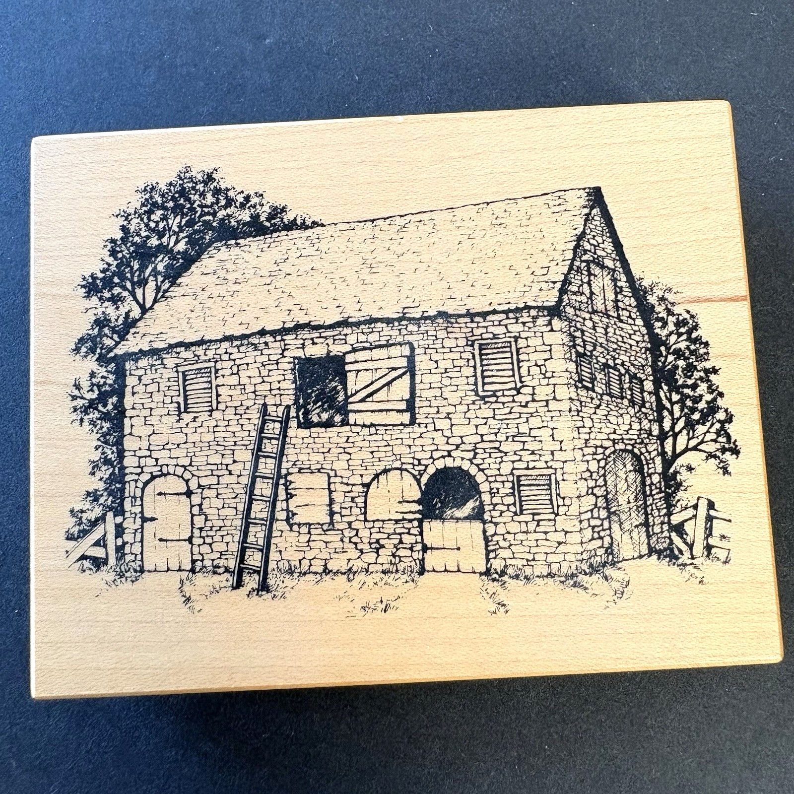 PSX Stone Barn Storehouse Ladder Heirloom Collection Rubber Stamp HC1607