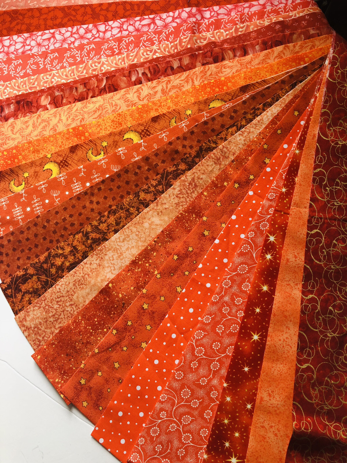 20 All Different Orange 2.5 “ X WOF Jelly Roll 100% cotton fabric Strips
