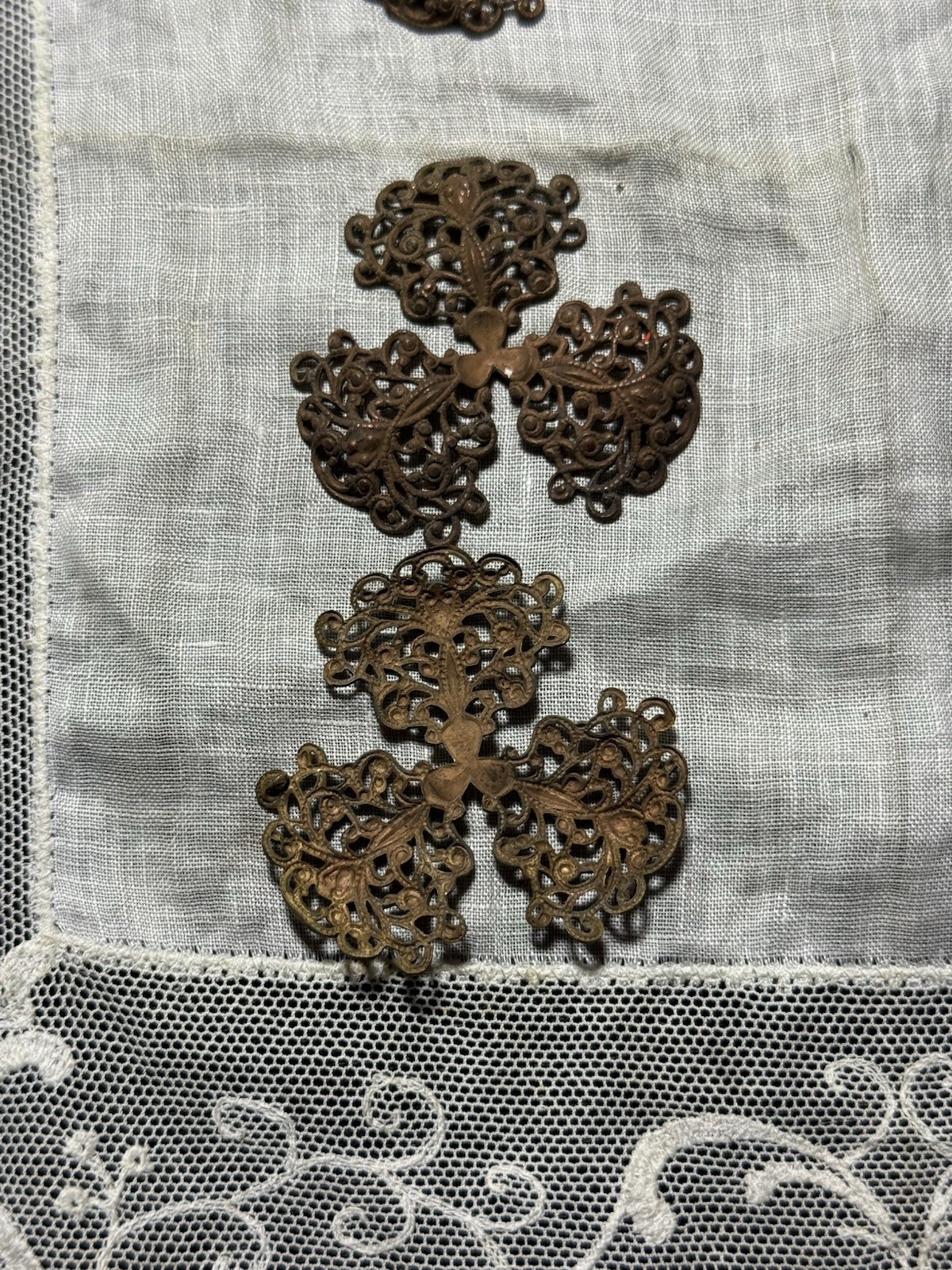 4 Trilobe Flower Raw Brass Filigree Stampings by WATKINS