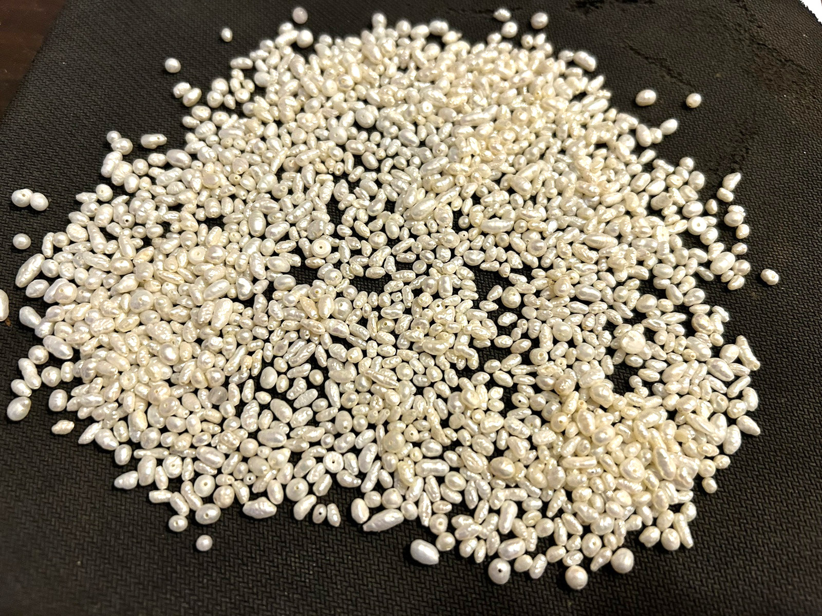 250+ VINTAGE GENUINE FRESHWATER NATURAL PEARL RICE BAROQUE BEADS FREE SHIPPING