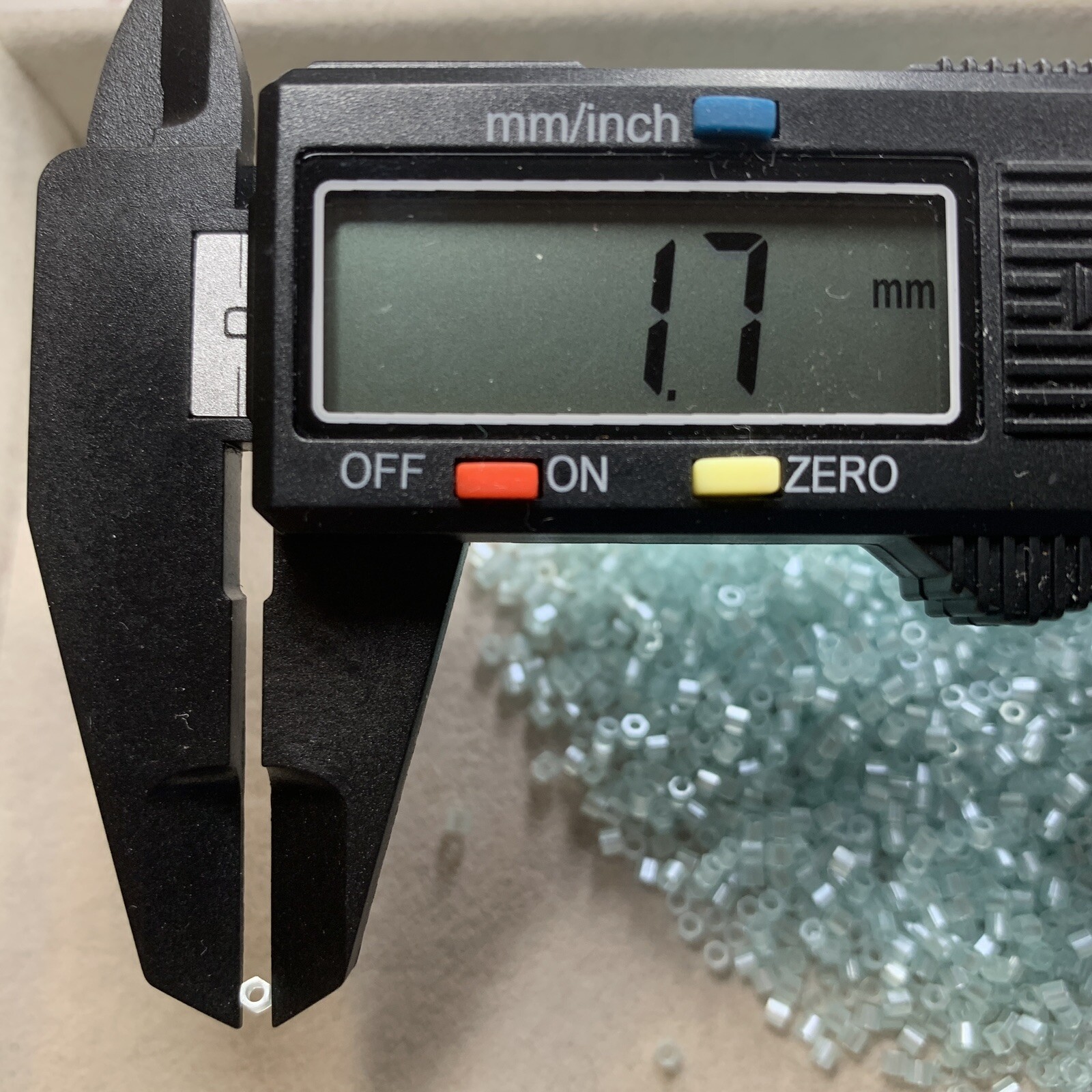 Wholesale 4Oz/114G Delica Beads Bulk Lot Gold & Silver Mixed 2.0-2.3mm Diameter