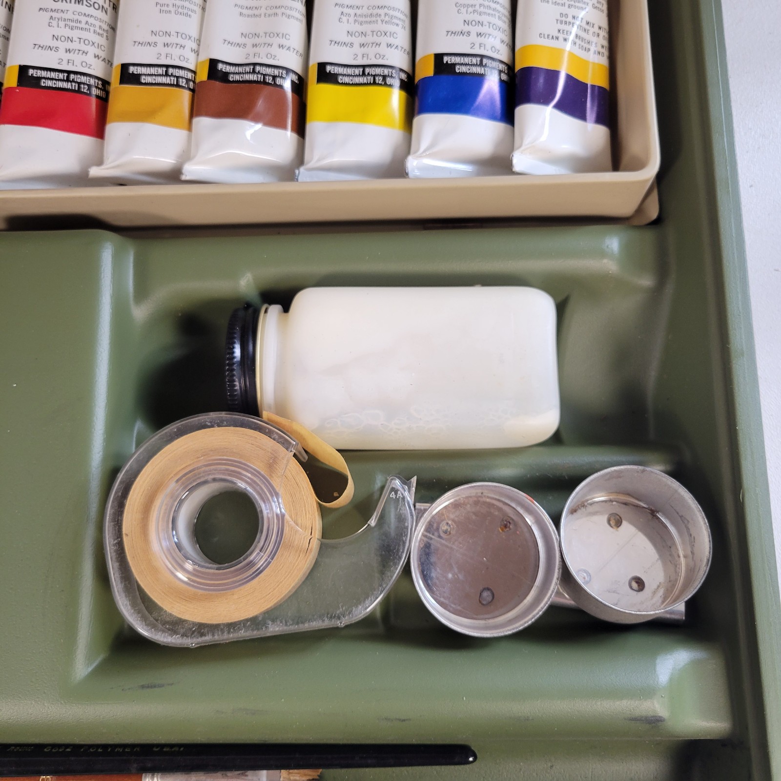 Vintage 1970s Liquitex Acrylic Color Paint Set #312 Permanent Pigments W/Case