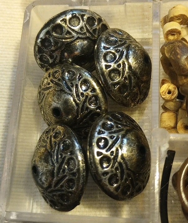 Jewelry Beads And Accessories Set Of 2 Divided Containers