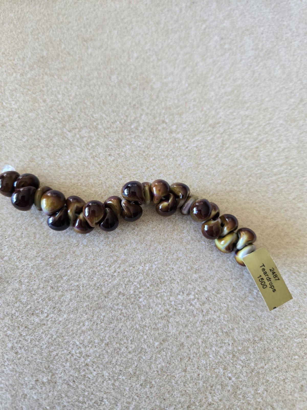 Unicorne Teardrop Glass Bead Strand, 9-10mm, Brown, 25 Per Strand
