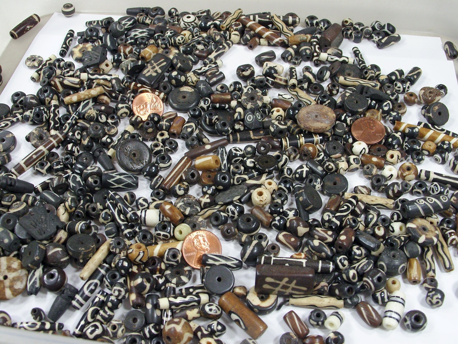 4 Pounds Assorted Water Buffalo Bone Beads / Scrap Pieces / Left Overs Bulk (Z1)