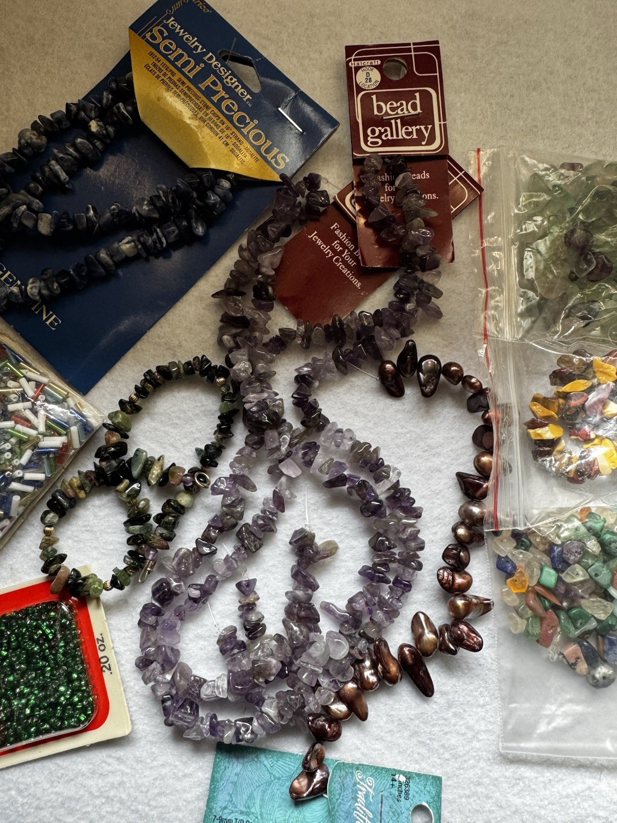 Mix LOT of Jewelry Beads