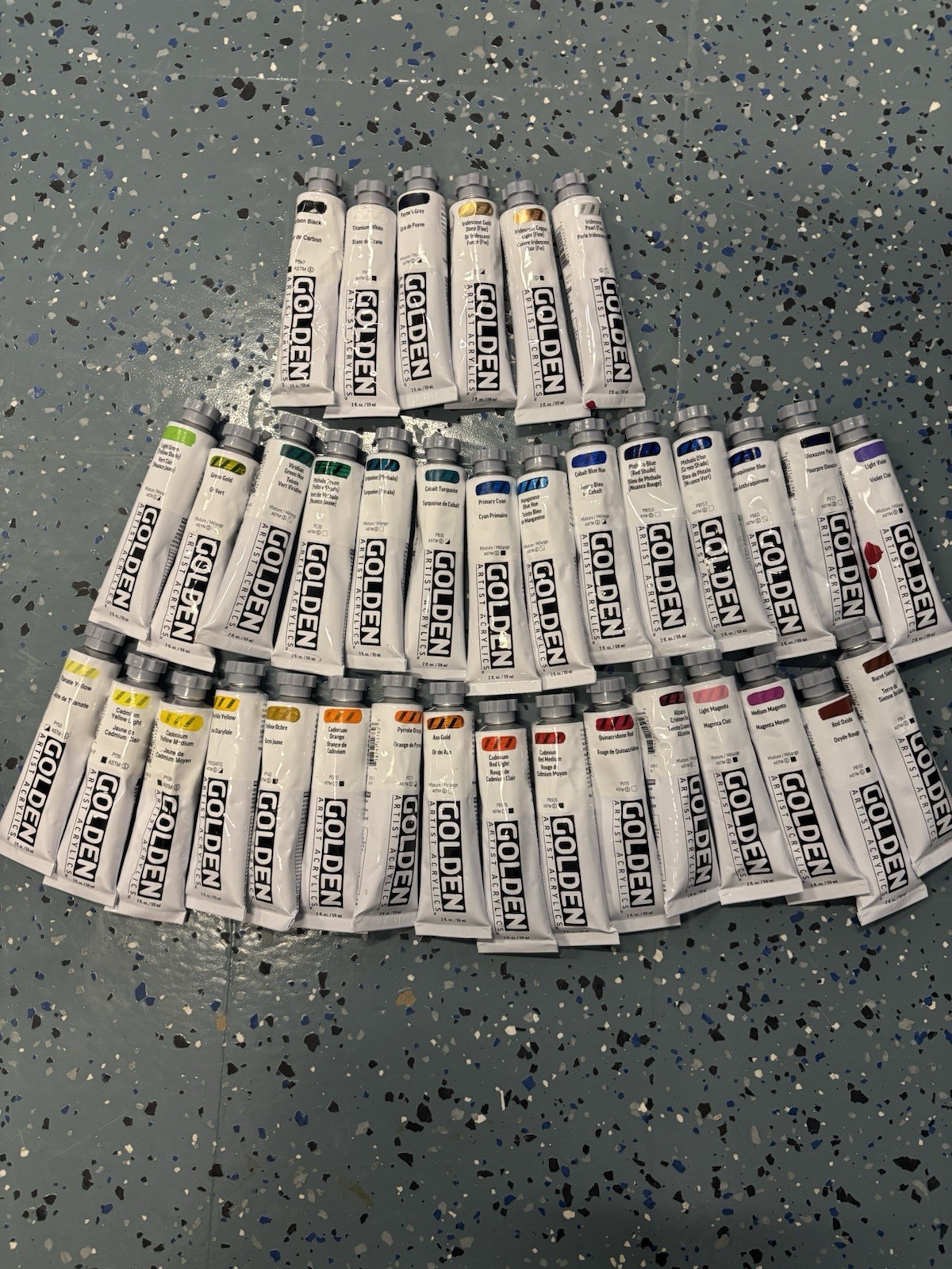LOT OF 36 GOLDEN Acrylic Artist Colors Paints 2fl oz Tubes *NEW