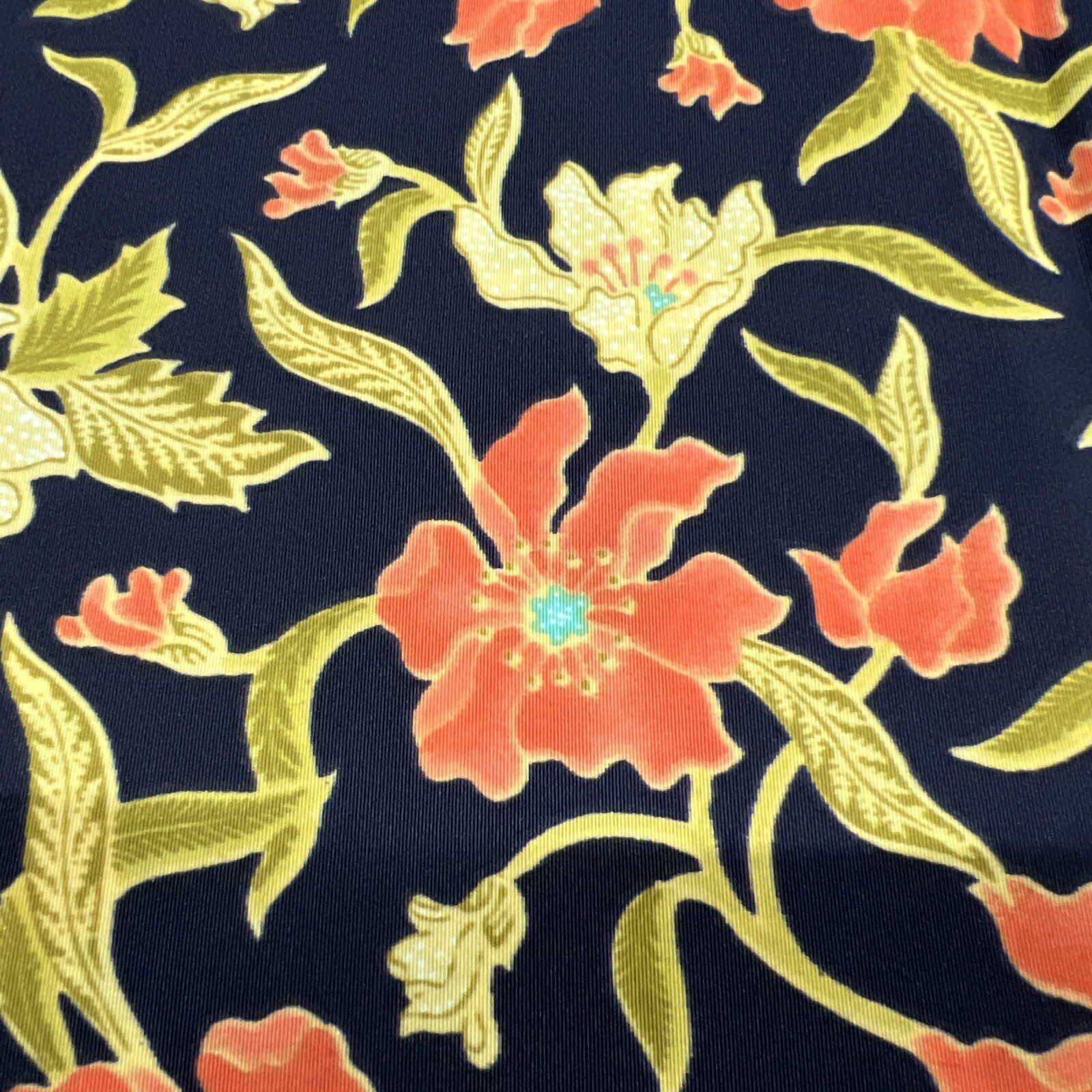 Traditional Indonesian Women’s Floral Material Fabric Size 114 x 45″ Multicolor