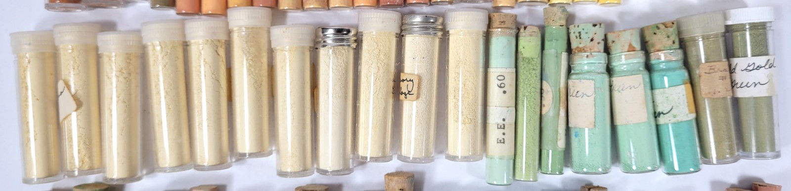 Porcelain China Powder Paint Lot of 142 Vintage Unbranded Or Unlabeled Vials