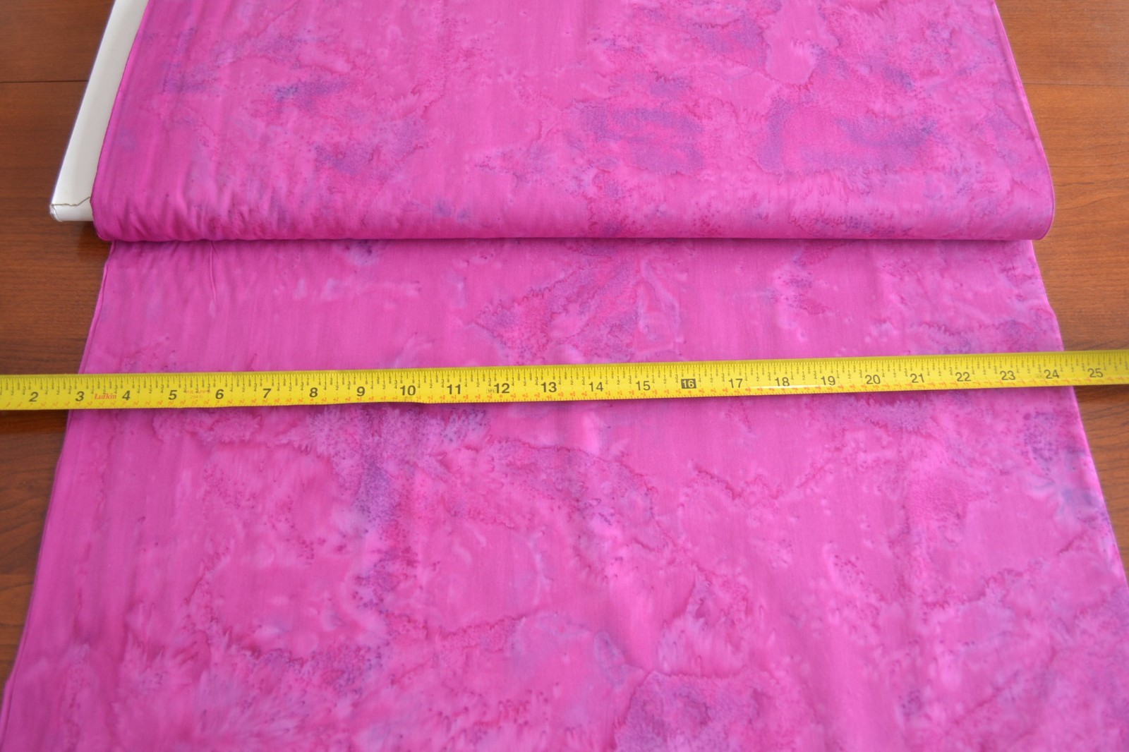 By 1/2 Yd, Hot-Pink & Purple Batik, Indonesia, Hoffman/1895-72, Magenta, B467