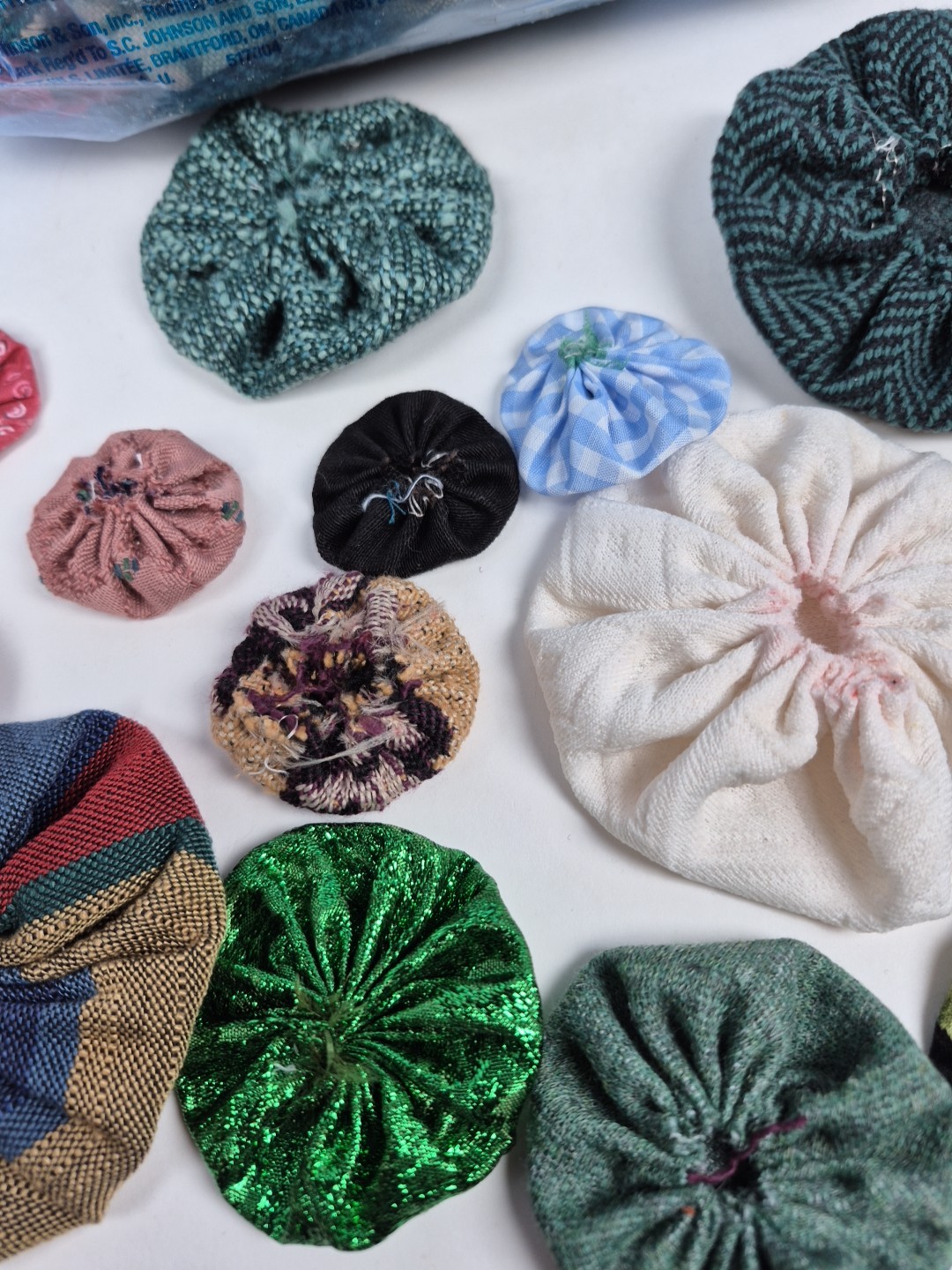 2lb 15oz Bag Of Yoyo Quilt Pieces All Sewn Different Sizes & Materials