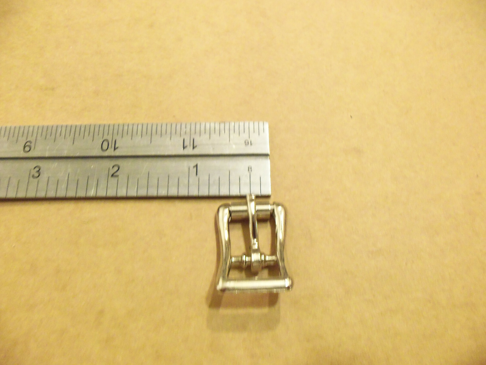 1/2″ Nickel Plated Middle Bar Roller Buckles (Pack Of 25)