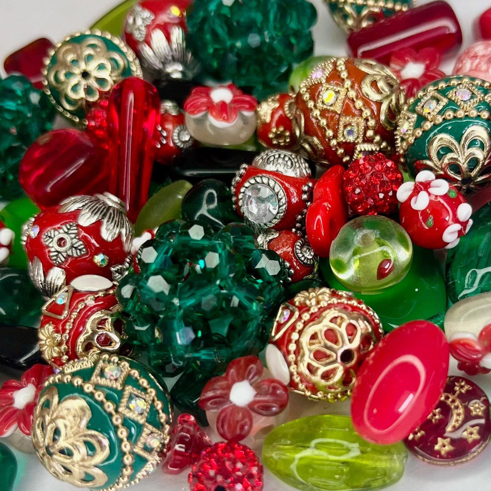 NEW 30 piece “Ruby Rose Garden” Bead Mix by Lilah Ann Beads – Boho, Lampwork