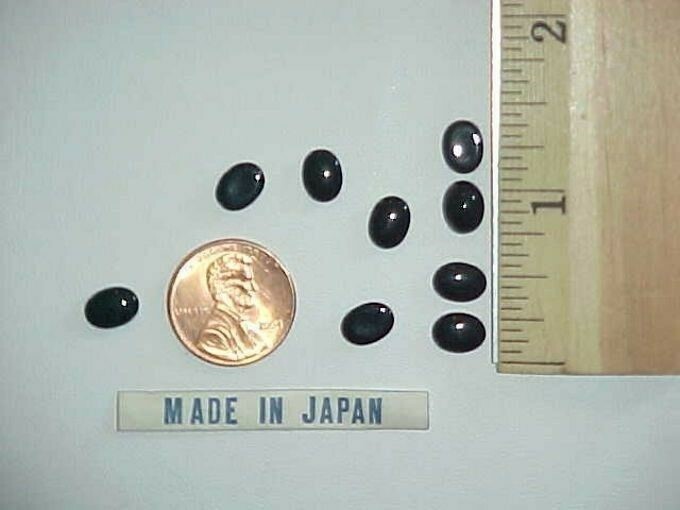 50 VINTAGE JAPAN JET BLACK GLASS 8x6mm. OVAL CABOCHONS L710