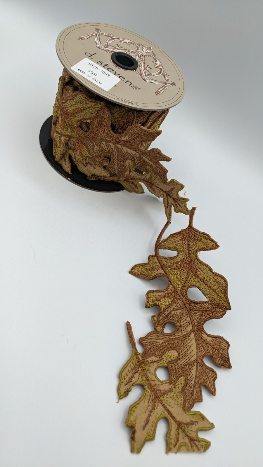 5 YD Deluxe Embordered Oak Tree Leaf Trim Nature Fall Autumn Fairy Woodland Fall