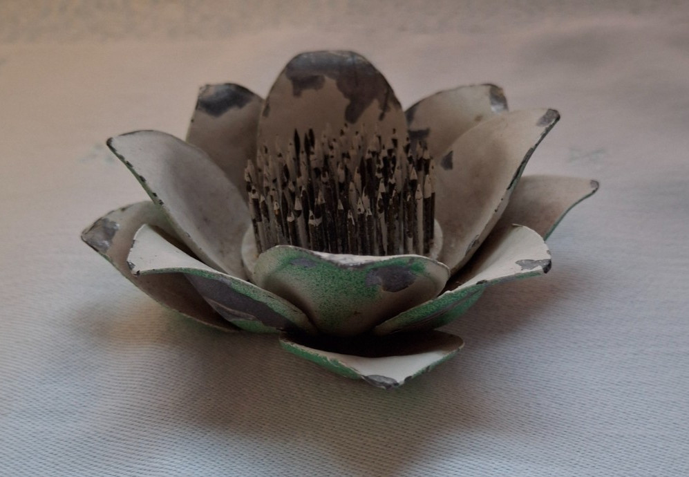 Vintage Heavy Metal Water Lily Lotus Figure Pin Flower Frog