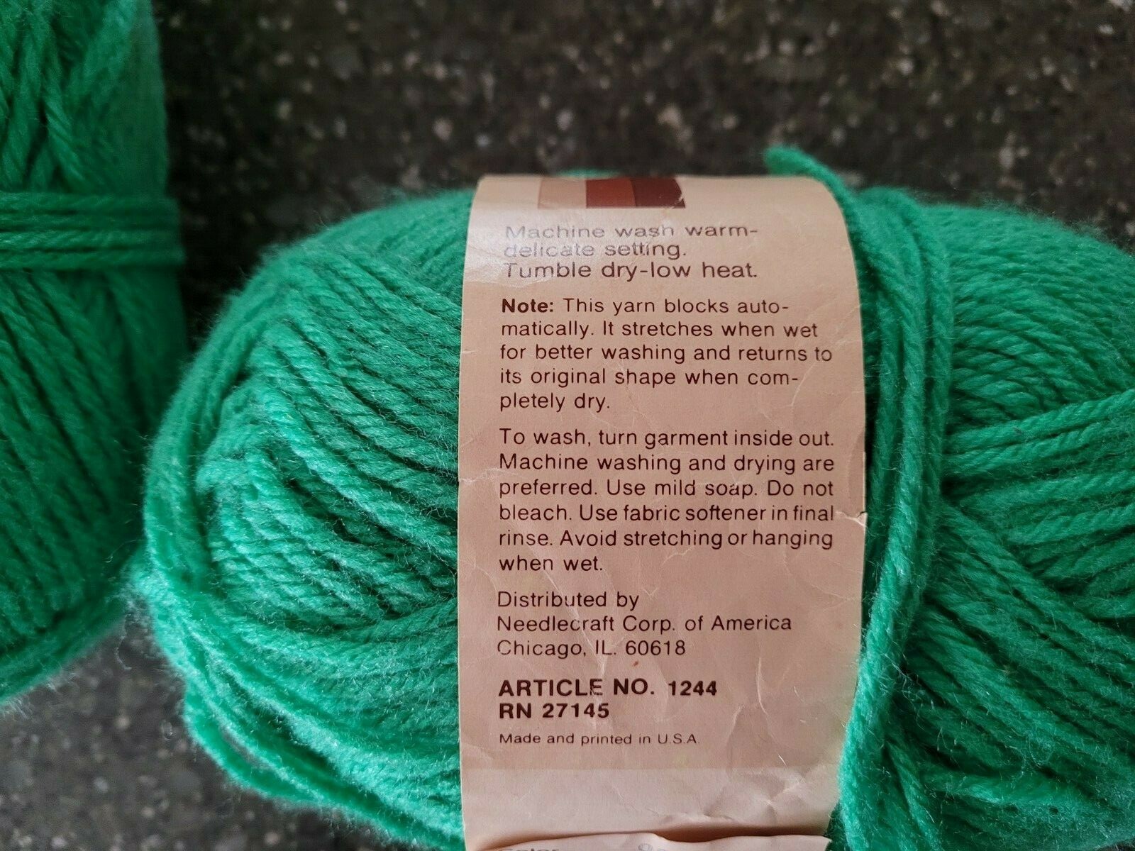 Lot of 2 1/2 Skeins Of WonderArt Wintuk 4 Acrylic Yarn Wintergreen 100% Orlon