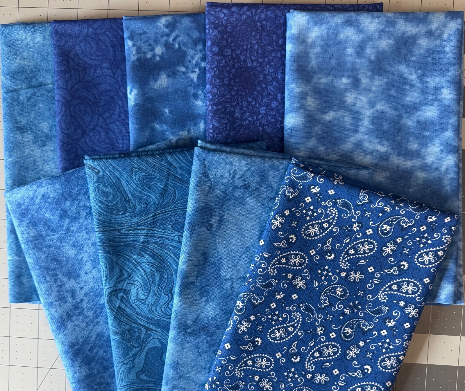 ALL BLUE Fat Quarters – 9 Designs