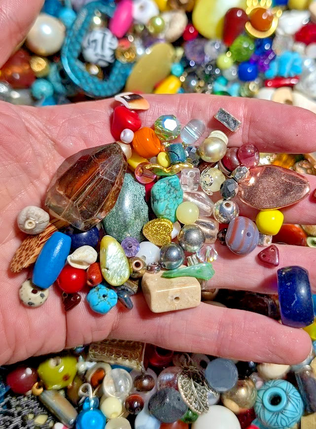 1 lb BEAD SOUP Random Mix Loose Jewelry Upcycled Craft Charms 16 oz bulk 450 g